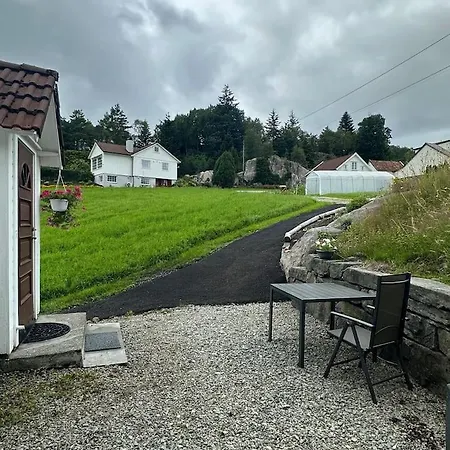 Hus Med Bat Og Sjohus * Tysvaer